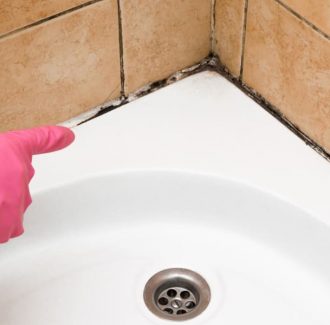 Clean Mould from Your Bathroom